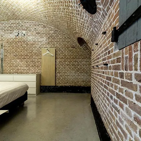 فندق Fort Vuren *