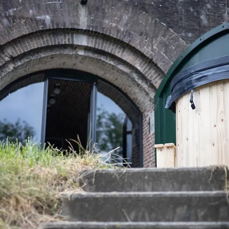 Fort Vuren فندق Vuren